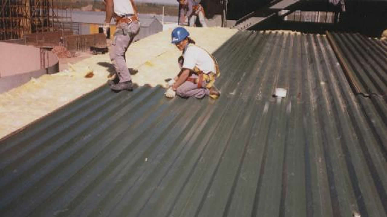 Estructura metálica para edificio corporativo